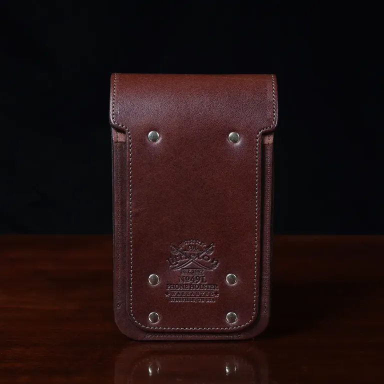 No 49l Phone Holster in vintage brown showing the back side