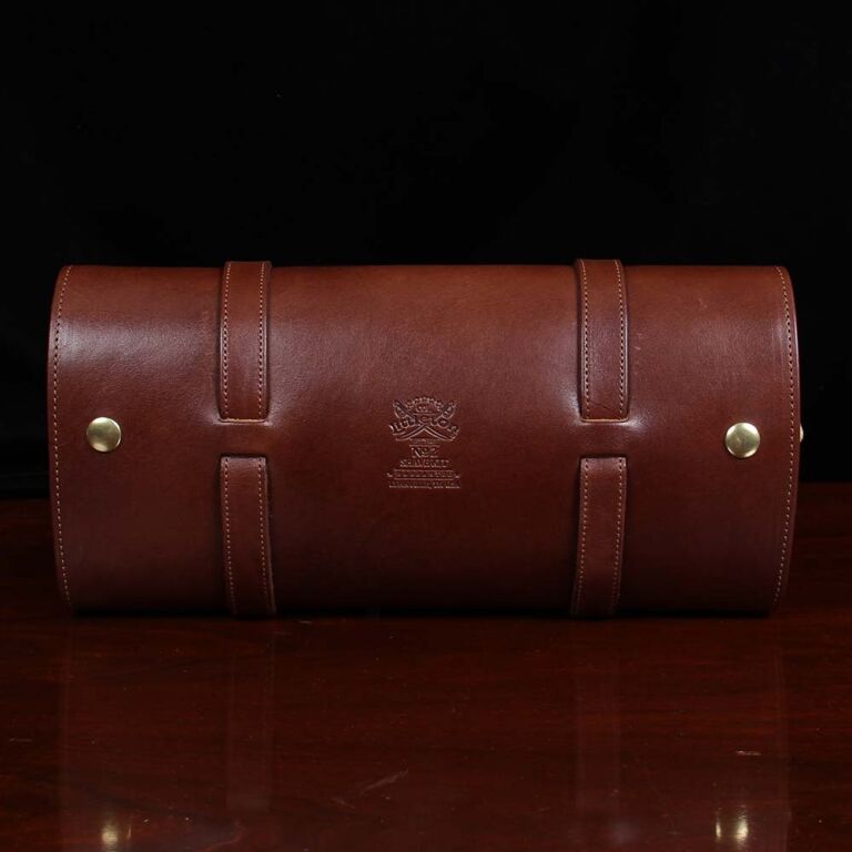 bottom side of the shave kit in vintage brown
