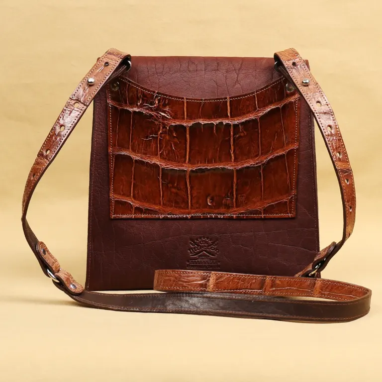 back view of the derby hand bag with a brand