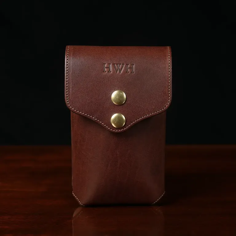 No 49l Phone Holster in vintage brown showing the front side