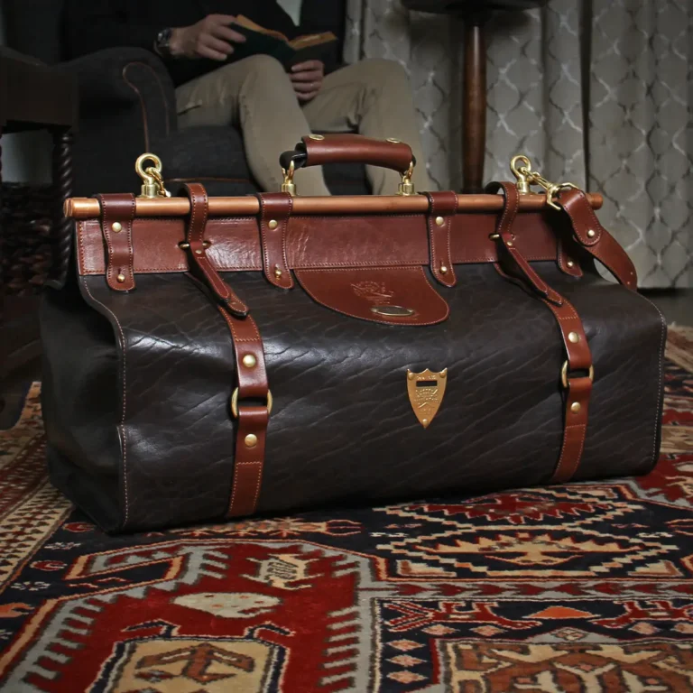 Leather Travel Bag No. 3 Grip | Col. Littleton