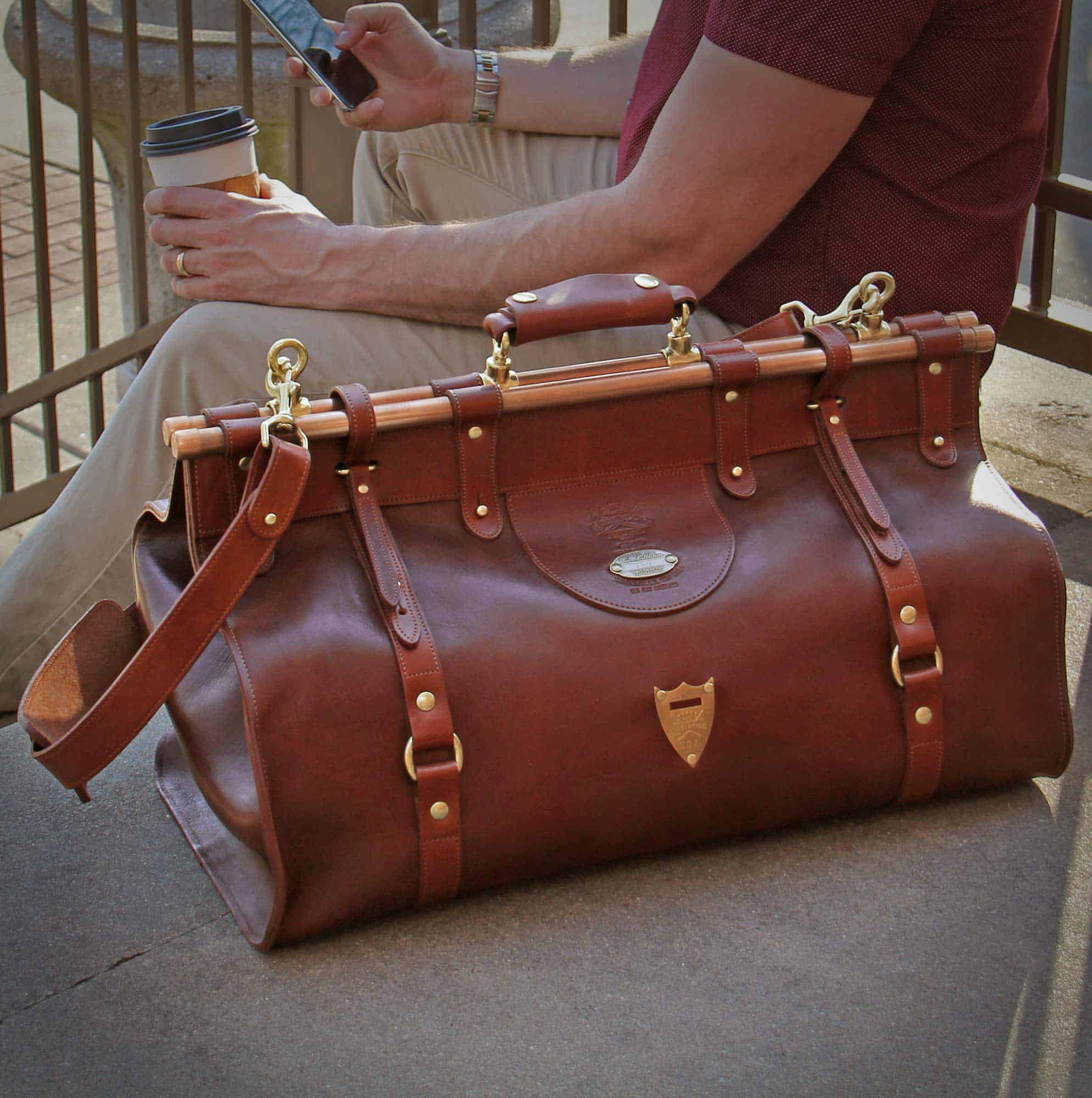 Leather Travel Bag No. 3 Grip | Col. Littleton