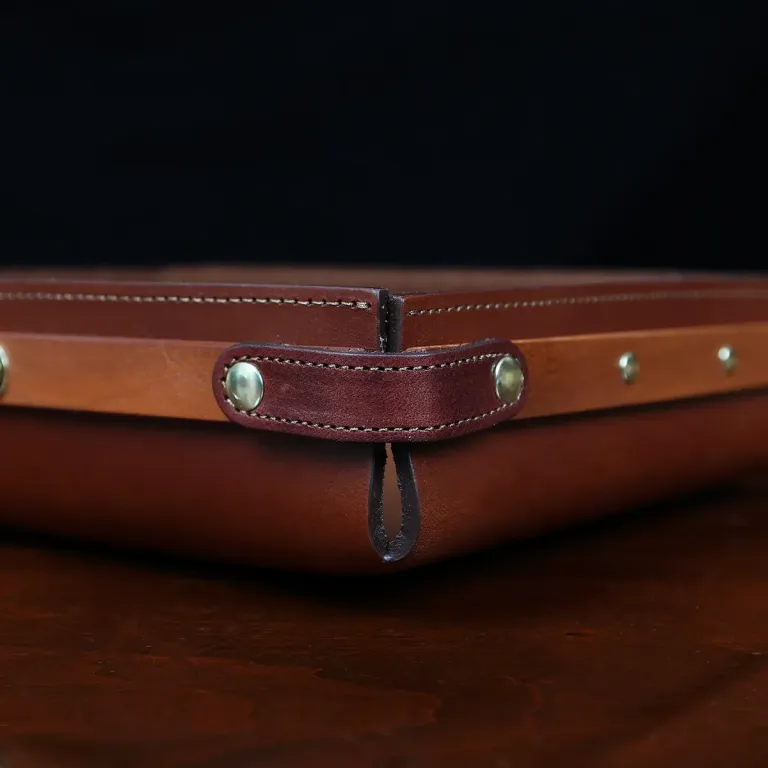 No. 120 Valet Tray - showing the corner