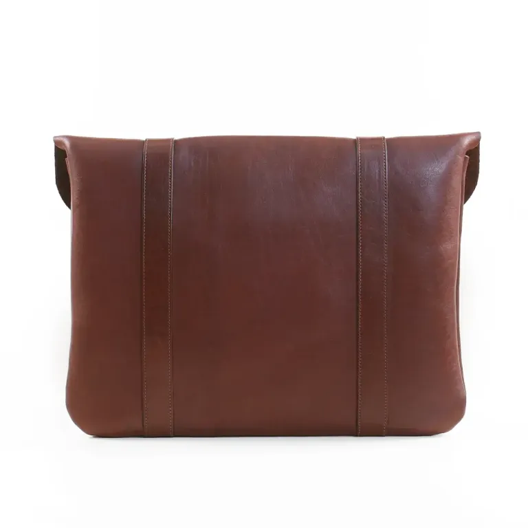 back view of the No 16 document bag